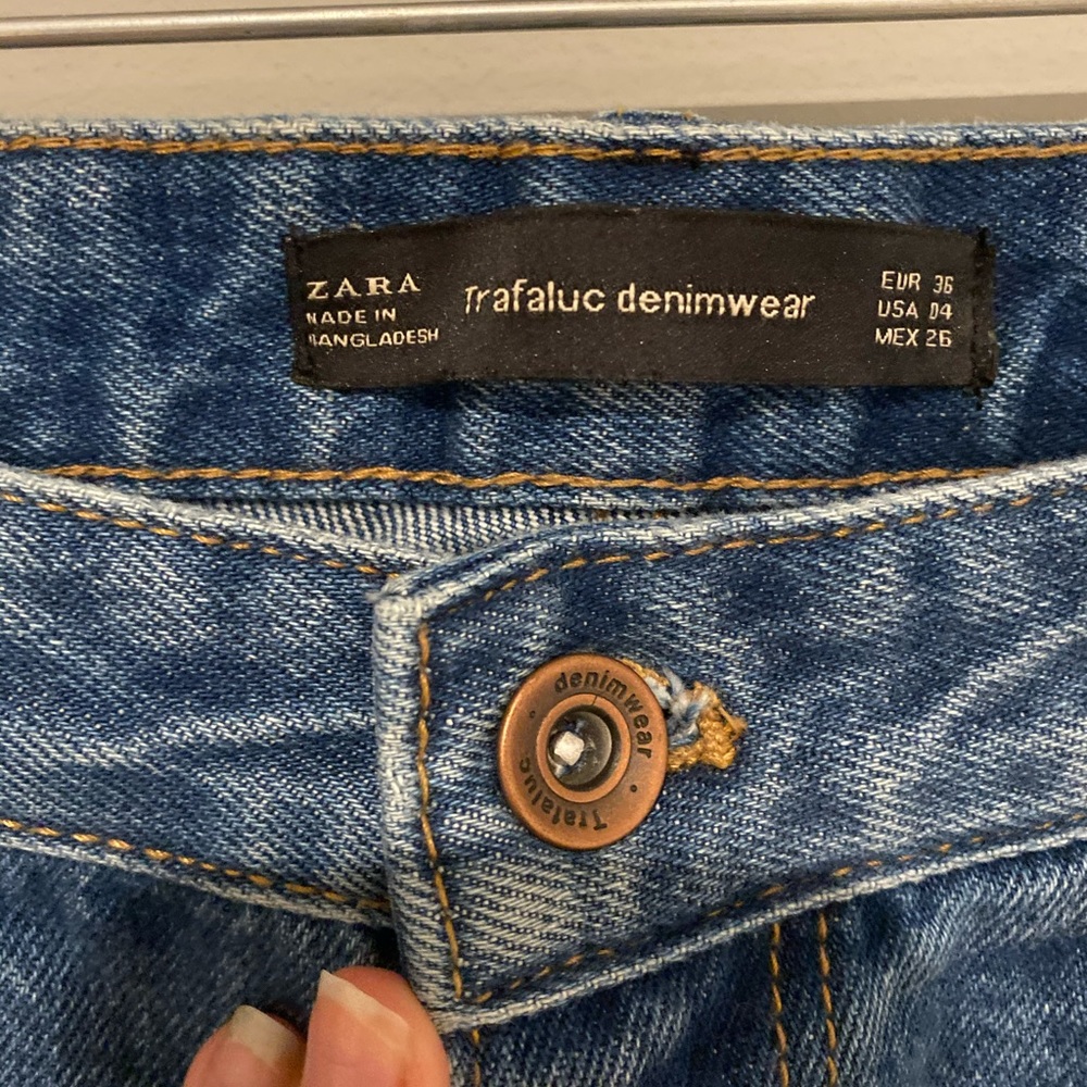 Zara patchwork jeans - Picture 2 of 3